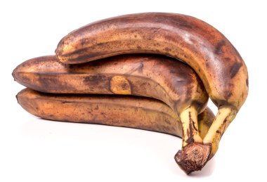 Beyaz arka plan önünde olgunlaşmış muz