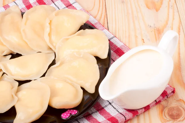 Ukrainian dumplings vareniki with cottage cheese — Stock Photo, Image