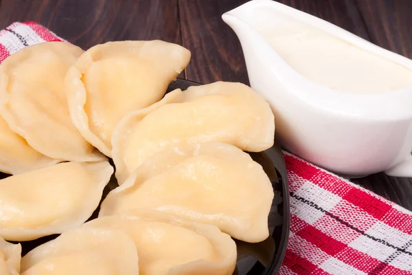 Oekraïense dumplings Varik met kwark — Stockfoto