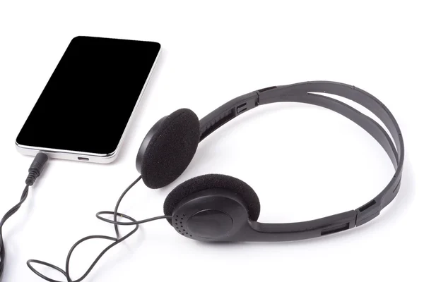 Beyaz arka plan üzerinde izole telefon ile siyah kulaklık — Stok fotoğraf