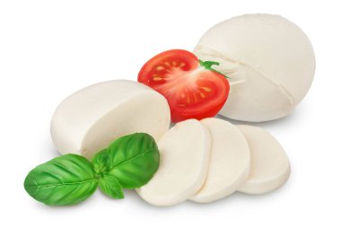 Fesleğen yaprağı ve domates dilimlenmiş Mozzarella peyniri kırpma yolu ve tam derinlik ile beyaz zemin üzerinde izole