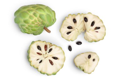 Şeker elması ya da kremalı elma beyaz arka planda kırpma yolu ile izole edilmiş. Egzotik tropikal Thai annona veya cherimoya meyvesi. Üst Manzara. Düz yatıyordu