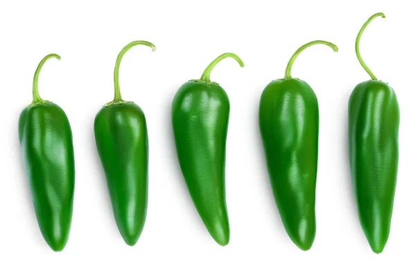 Paprika jalapeno izolované na bílém pozadí. Zelený chilli pepř s odstřihovací pěšinou. Horní pohled. Ležel. Nastavit nebo sbírka — Stock fotografie