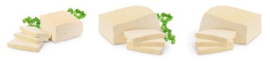 Tofu peyniri kırpma yolu ve tam derinlik alan, set ya da koleksiyon ile beyaz arkaplanda izole edildi