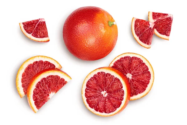Blod röda apelsiner isolerade på vit bakgrund med klippning väg. Högst upp. Platt äggläggning — Stockfoto