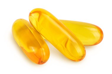 Kesme yolu ve tam derinlik ile beyaz arkaplan üzerinde izole balık yağı kapsülleri