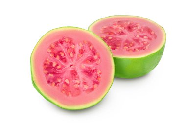 Guava meyvesi kırpma yolu ve tam derinlik alan ile beyaz arkaplanda izole