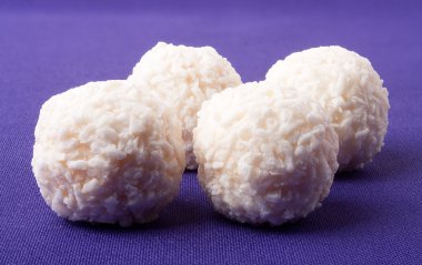 Beyaz Hindistan cevizi şeker