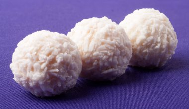 Beyaz Hindistan cevizi şeker