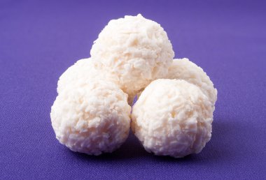 Beyaz Hindistan cevizi şeker