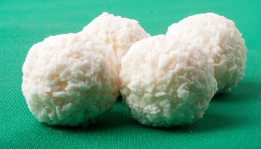 Beyaz Hindistan cevizi şeker