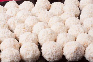 Beyaz Hindistan cevizi şeker