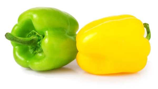 Färgade paprika peppar isolerad på en vit bakgrund — Stockfoto