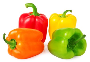 Beyaz arka plan üzerinde izole renkli kırmızı biber