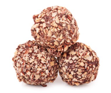 Beyaz arkaplanda izole edilmiş çikolata şekeri