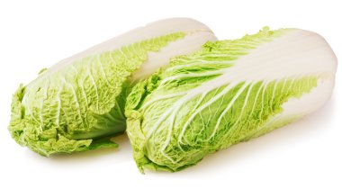 Beyaz arka planda Çin lahanası