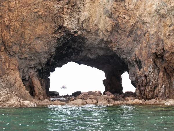 Koh Talu (también escrito Koh Thalu o Ko Taloo) es una isla privada en el Golfo de Tailandia, a 30 minutos en barco de Bangsaphan . — Foto de Stock