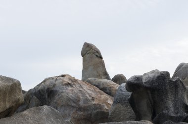 Tuhaf kaya (hin ta hin yai) Samui Koh Samui adasının çok ünlü Simgesel Yapı oluşumu