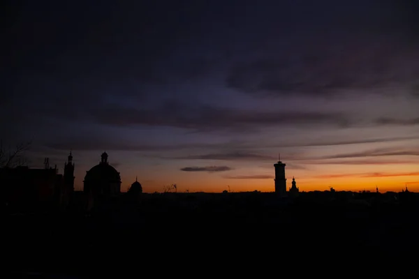 Купол Церкви Європі Старовинна Вежа Будують Силует Вечірнього Заходу Сонце — стокове фото
