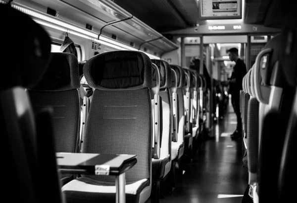 Interior Vagão Comboio Com Passageiro Embaçado Fundo — Fotografia de Stock