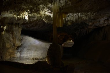 Fransa 'daki Choranche mağaraları.