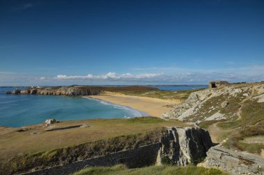 Brittany Finistere 'deki Crozon yarımadasının güzel manzarası