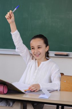 Onu sınıftaki kız öğrenci