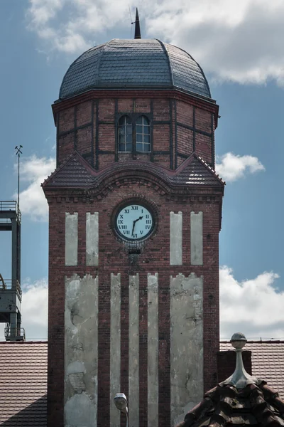 Reloj Torre histórico guildhall Mina de carbón Bielszowice — Foto de Stock