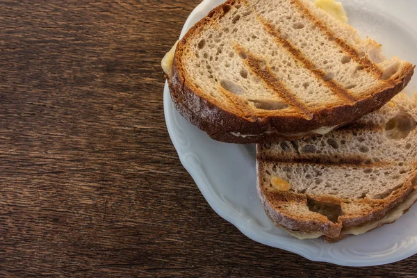 Två toast med ost — Stockfoto