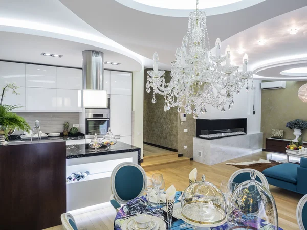 Tavan tasarımı ve aydınlatma