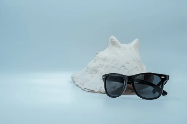 Gafas Sol Verano Chanclas Composición Con Espacio Para Copias Fondo — Foto de Stock