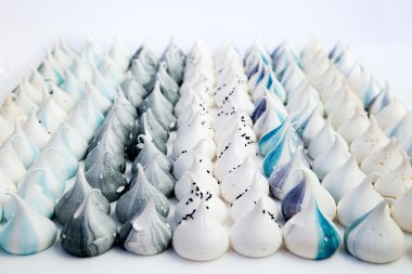 Modern beze öpücük