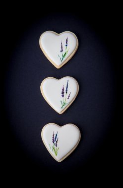 Beyaz sır ile tepesinde tanımlama bilgileri