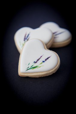 Beyaz sır ile tepesinde tanımlama bilgileri