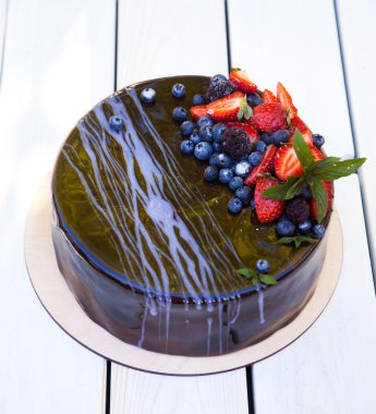 ahşap arka plan üzerinde kek