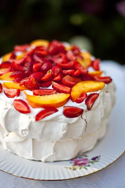 Pavlova kremalı kek