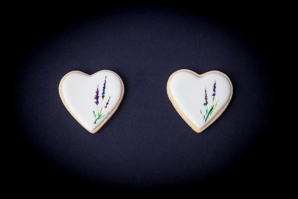 печенье с белой глазурью
