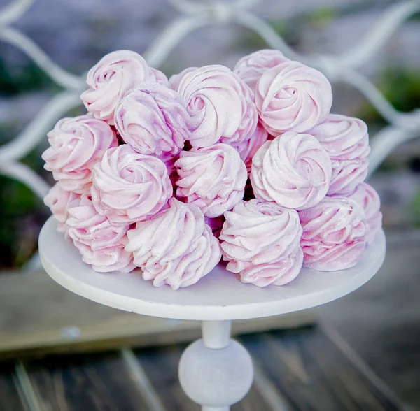 Marshmallow de baga no carrinho de bolo — Fotografia de Stock