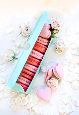  kalp şeklinde macarons kutu