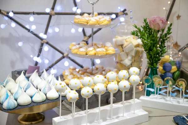 Candy bar decorated with star — Stock Photo, Image