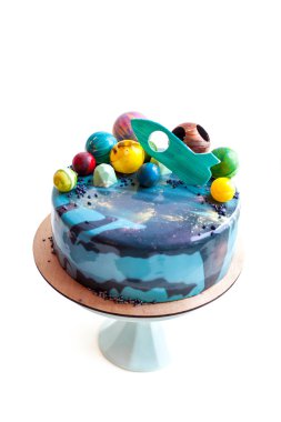 Doğum günü pastası çikolata gezegenler ile