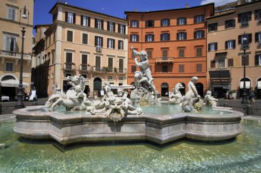 Piazza Navona 'daki çeşme.