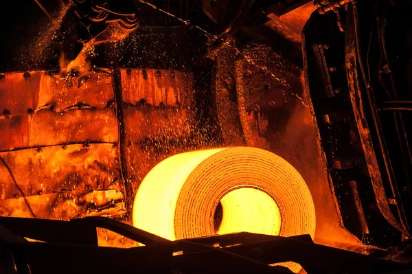 Sıcak metal rulo Konveyör bant üzerinde