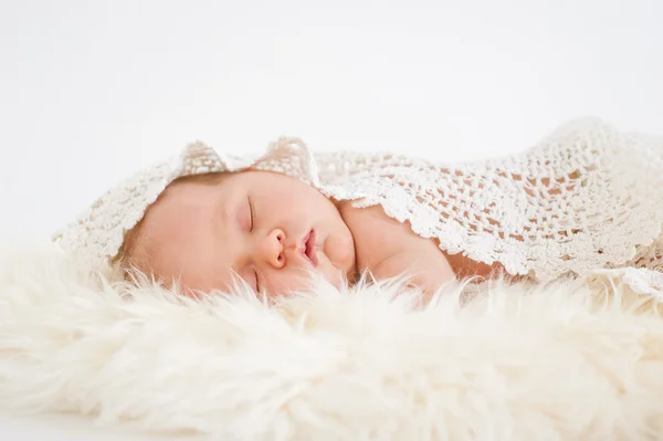 Малыш спит сладко — стоковое фото