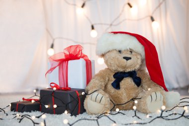 Noel hediyeleri, Noel Baba ayı ve giftbox