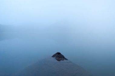 Dağ gölü, taş mimari