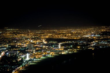 Agadir şehrinin manzaralı gece fotoğrafçılığı
