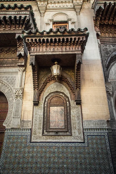 Foto de la arquitectura árabe de la ciudad de Fez — Foto de Stock