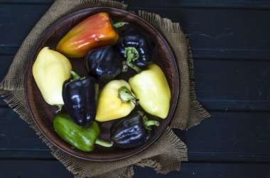 kiraz domates ve kağıt  