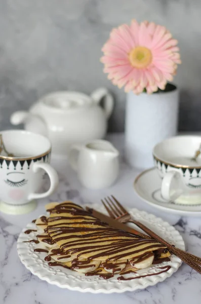 Haferflocken Zum Frühstück Mit Schokoladenpaste Und Banane — Stockfoto